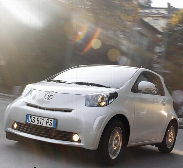 Toyota iQ